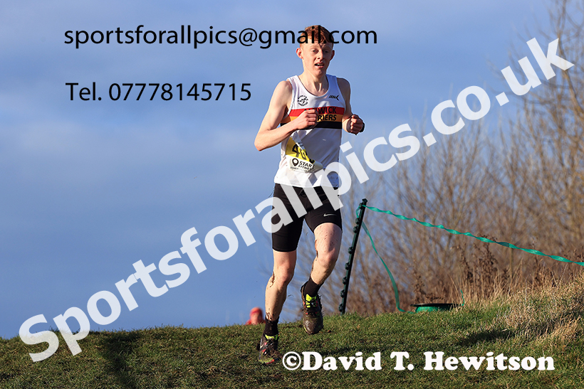 Mens under-17s 2024 NECAA Cross Country Champs., Temple Park, South Shields. Photo: David T. Hewitson/Sports for All Pics